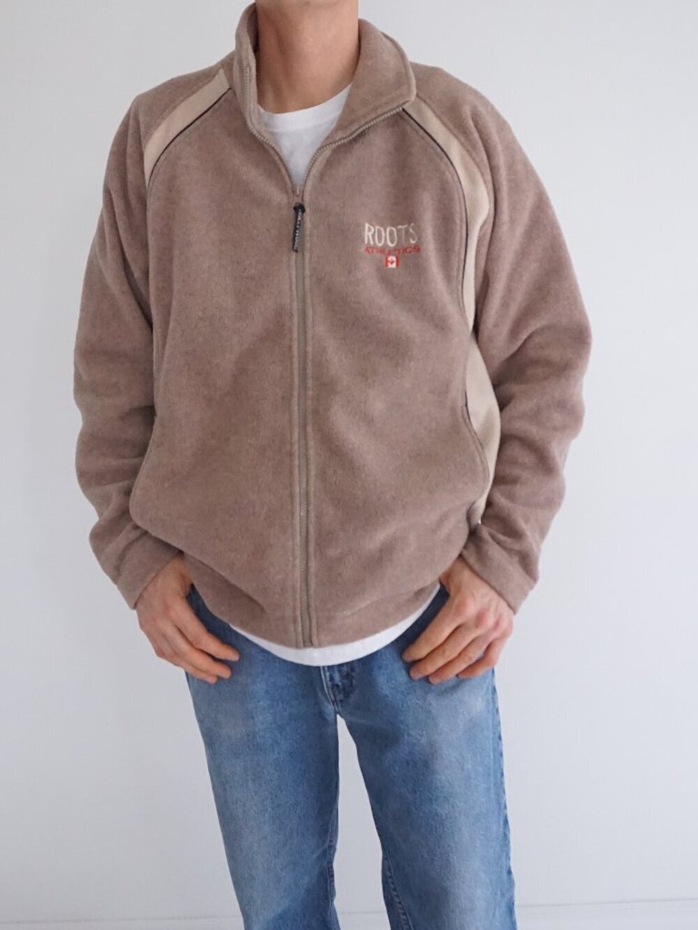 Hollywood Sport Roots Athletics Beige Fleece Full Zip Spellout Varsity Sweater L